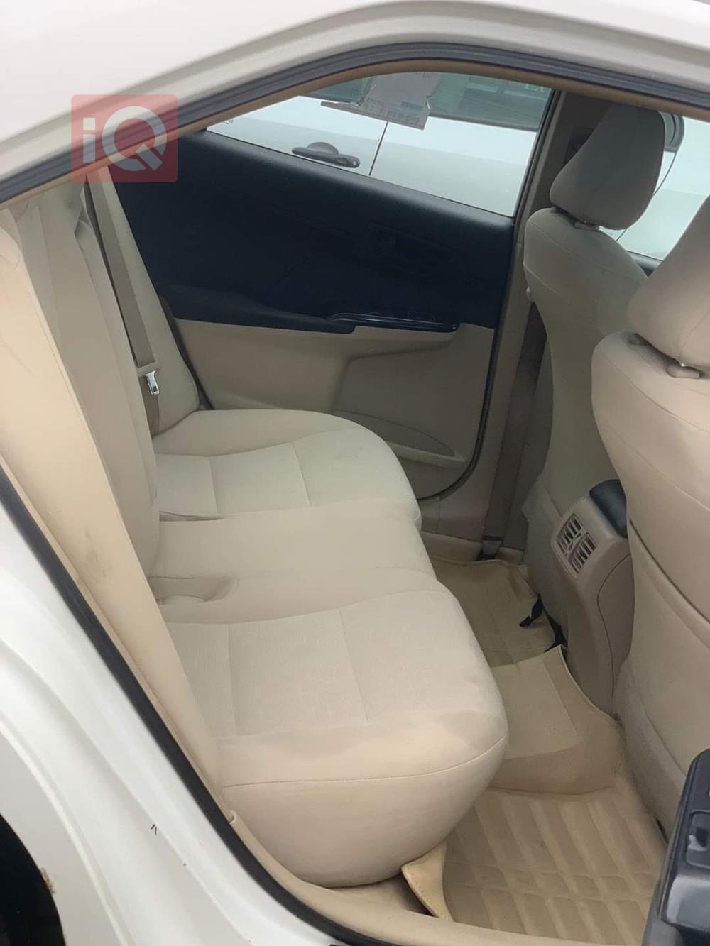 تۆیۆتا کامری